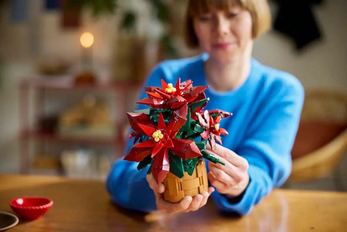 LEGO Icons: Poinsettia