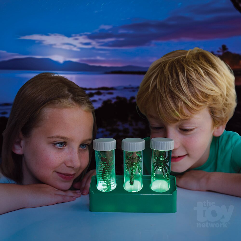 KidzLabs Glow Critter Lab