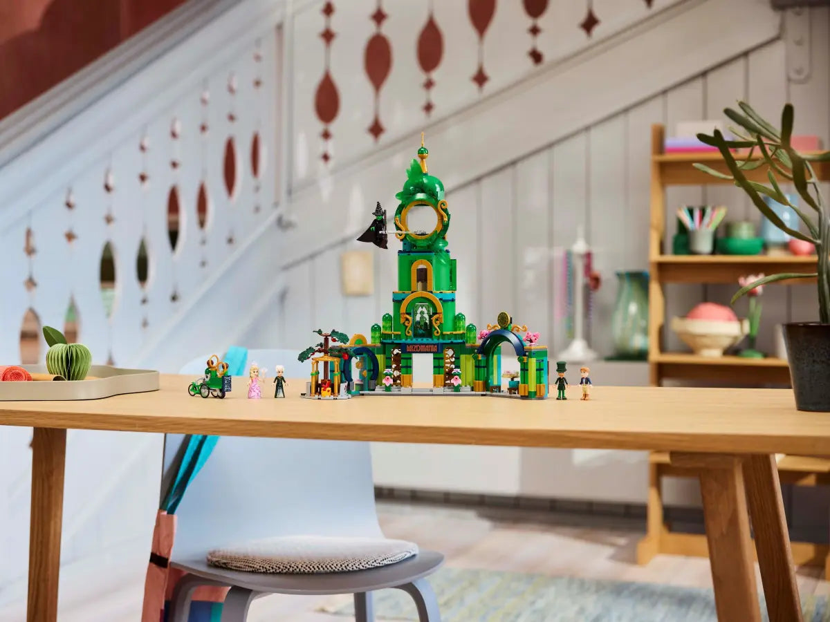 LEGO Wicked: Welcome to Emerald City