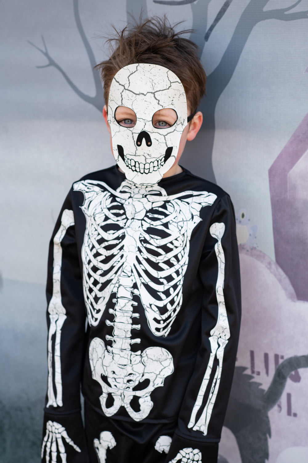 Glow in the Dark Skeleton Shirt, Pants and Mask (size 7-8)