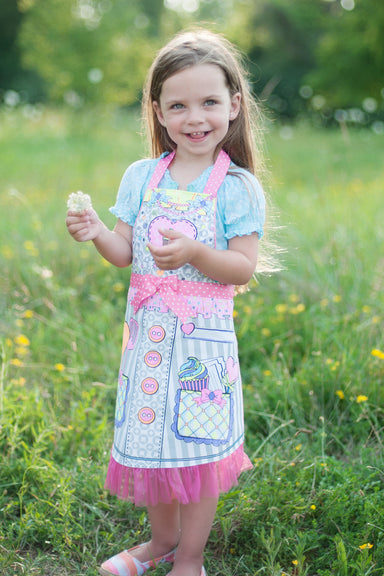 Color-An-Apron (Size 4-6)