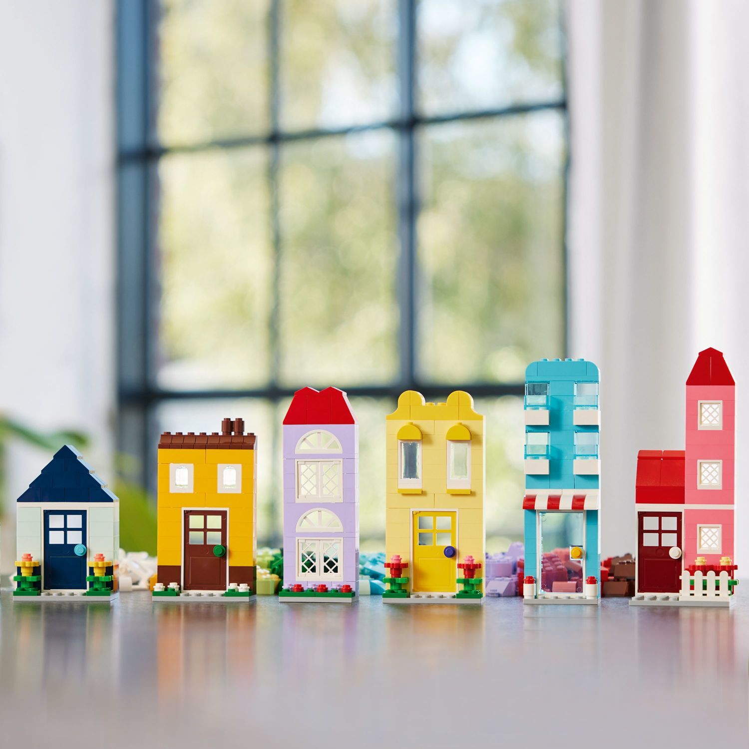 LEGO® Classic: Creative Houses