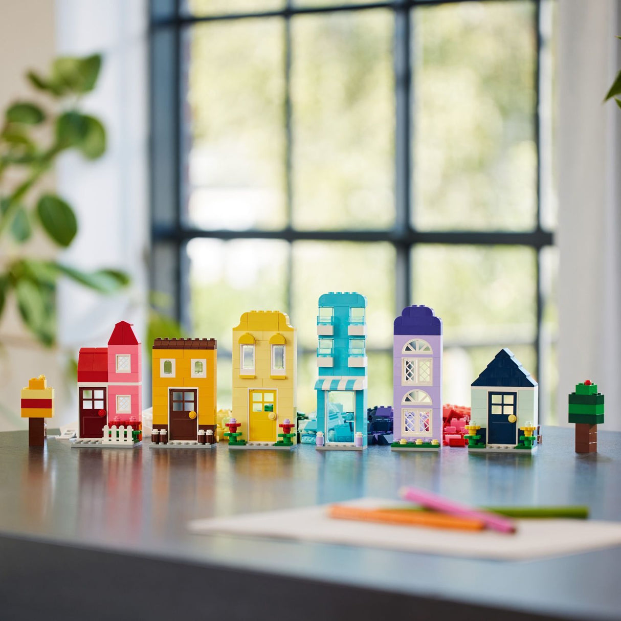 LEGO® Classic: Creative Houses