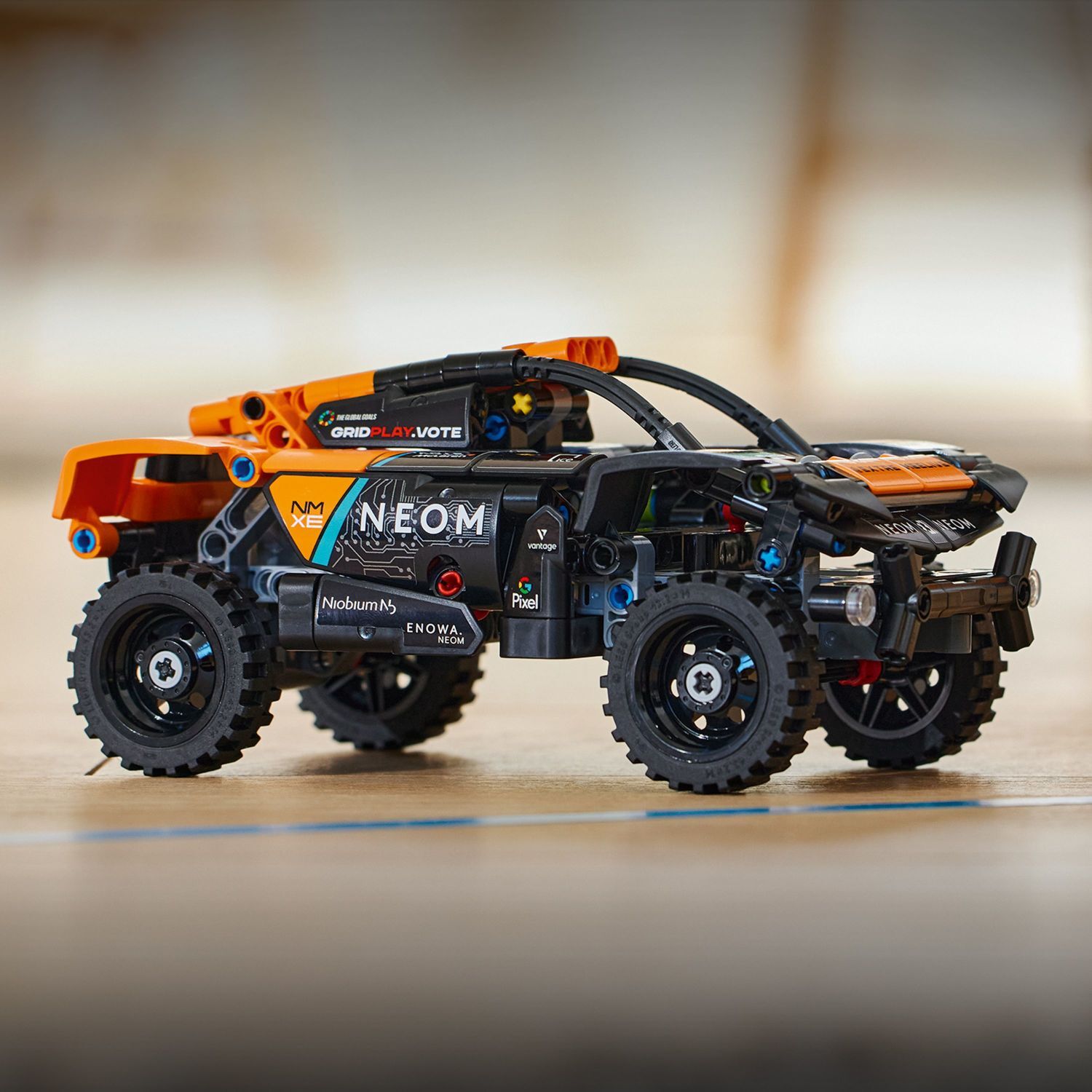 LEGO® Technic: NEOM McLaren Extreme E Race Car