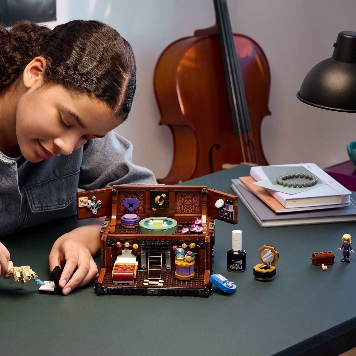 LEGO Wednesday: Thing's Apartment