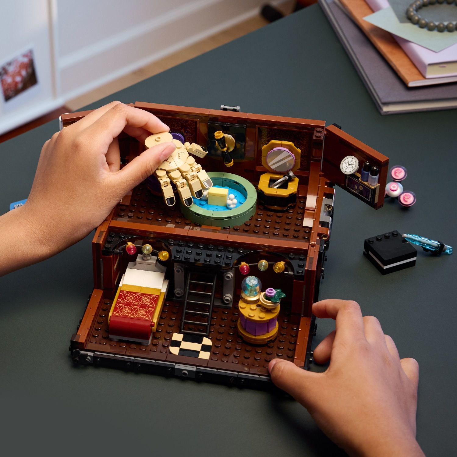 LEGO Wednesday: Thing's Apartment