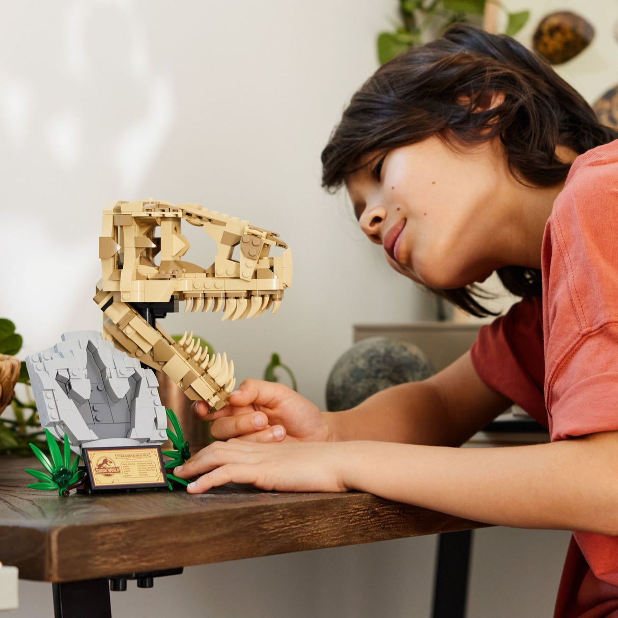 LEGO® Jurassic World™ Dinosaur Fossils: T. rex Skull