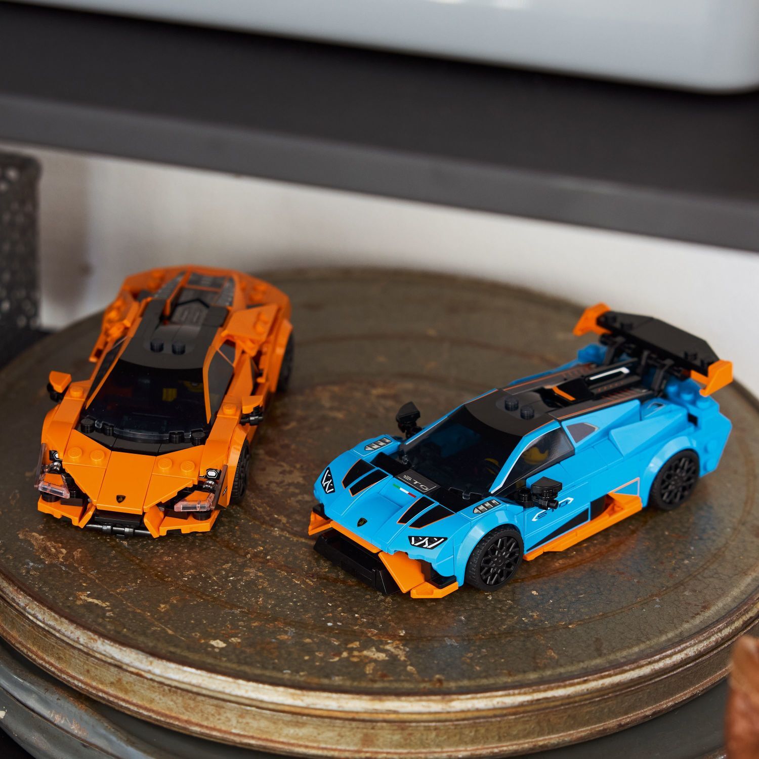 LEGO Speed Champions: Lamborghini Revuelto & Huracán STO